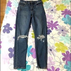 american eagle mom jeans